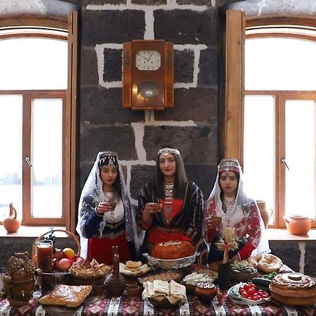 Guesthouse Emma Gyumri Exterior photo
