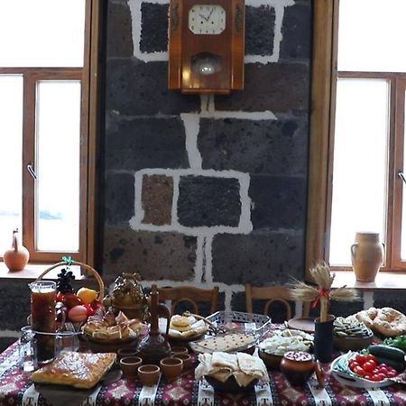 Guesthouse Emma Gyumri Exterior photo